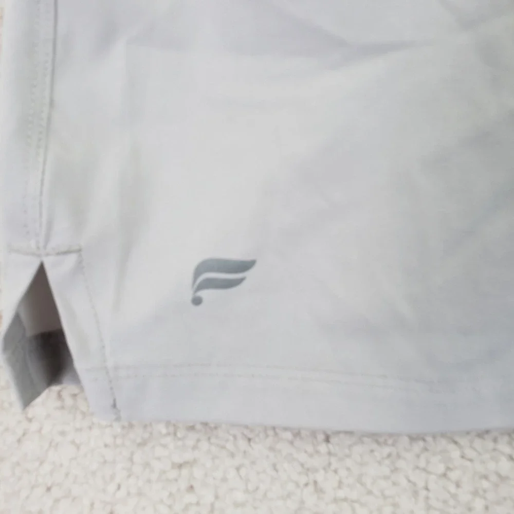 Fabletics Active Shorts Mens M Gray Athletic Training Gymwear Performance